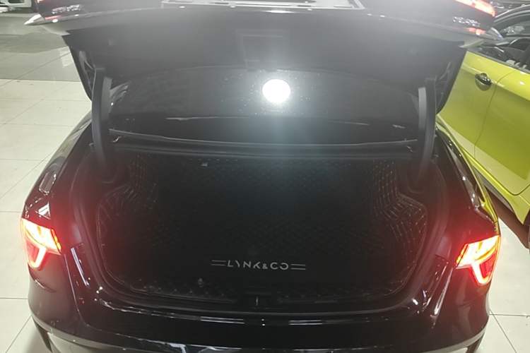 Used Lynk & Co 03 2019 2.0TD Automatic Jing Pro Edition Trunk