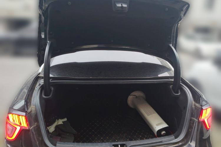 Used Lynk & Co 03 2019 1.5TD DCT JingPro Edition China VI Standard Trunk