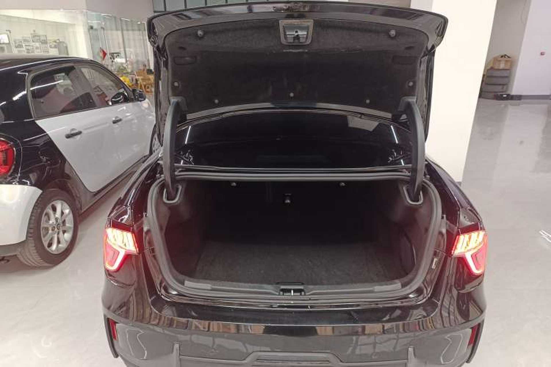 Used Lynk & Co 03 2019 1.5TD DCT JingPro Edition China VI Standard Trunk