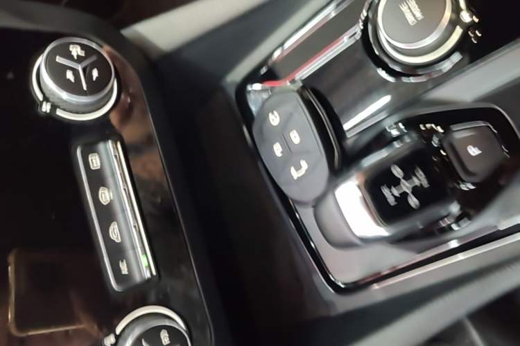 Used Lynk & Co 03 2019 2.0TD Automatic Jing Pro Edition Vehicle Key