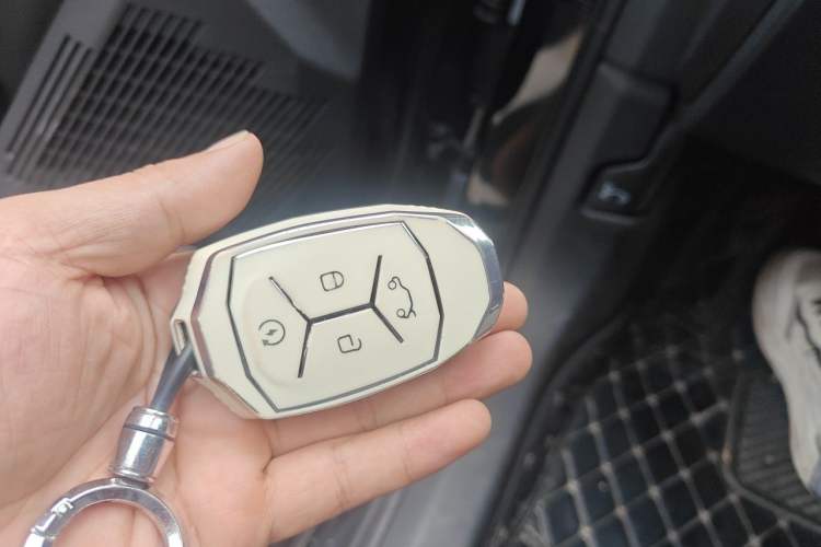 Used Lynk & Co 03 2019 2.0TD Automatic Jing Pro Edition Vehicle Key