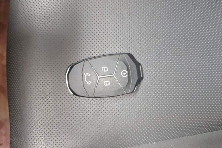 Used Lynk & Co 03 2019 2.0TD Automatic Trend Edition Vehicle Key