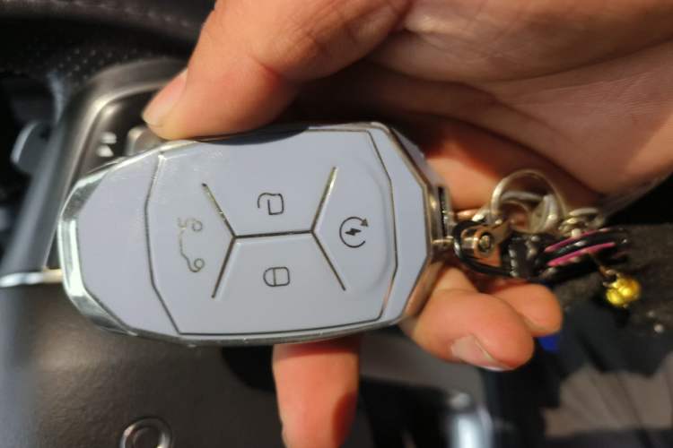 Used Lynk & Co 03 2019 1.5TD DCT JingPro Edition China VI Standard Vehicle Key