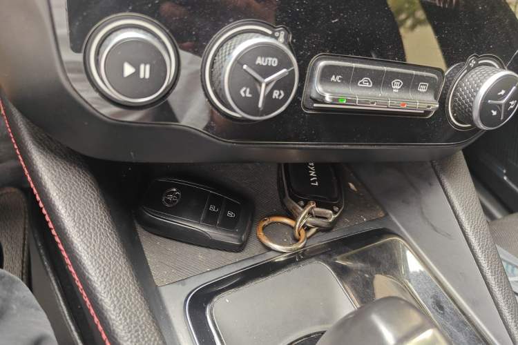 Used Lynk & Co 03 2019 1.5TD DCT JingPro Edition China VI Standard Vehicle Key