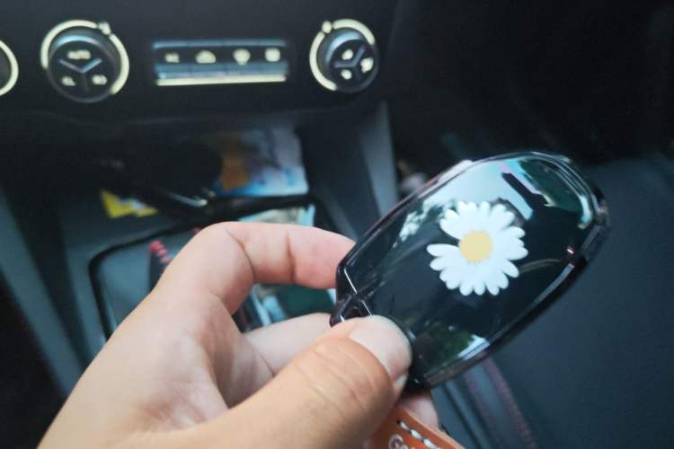 Used Lynk & Co 03 2019 2.0TD Automatic Jing Pro Edition Vehicle Key