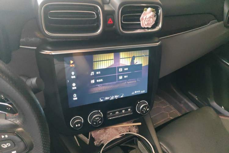 Used Lynk & Co 03 2019 1.5TD DCT Sport Edition China VI Standard Audio And AC Panel