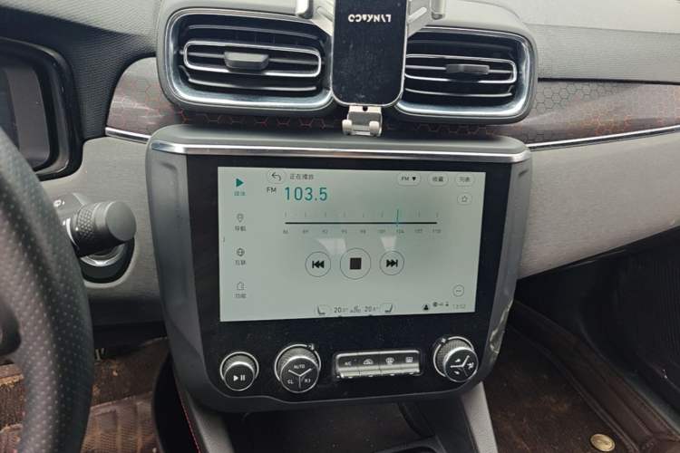 Used Lynk & Co 03 2019 1.5TD DCT Sport Edition China VI Standard Audio And AC Panel