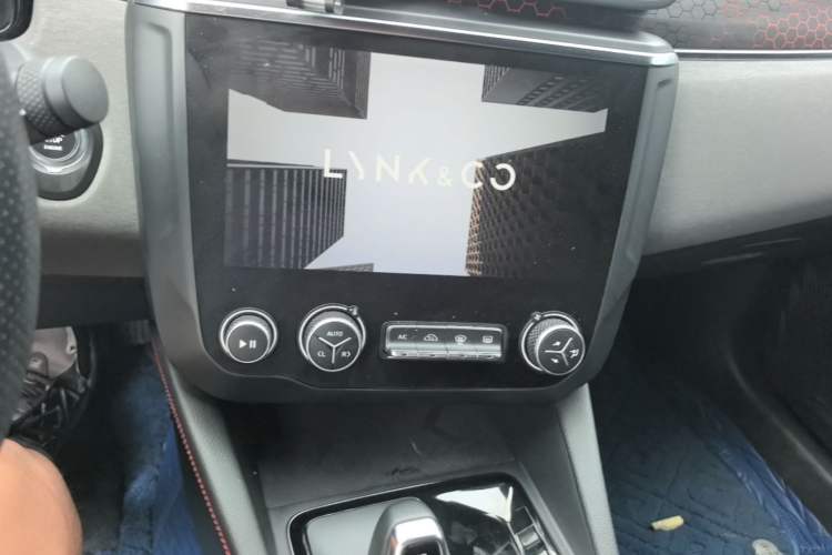 Used Lynk & Co 03 2019 2.0TD Automatic Jing Pro Edition Audio And AC Panel