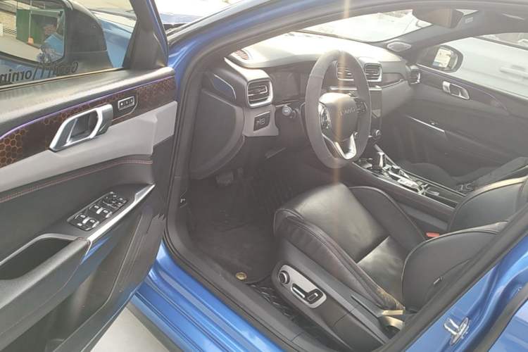 Used Lynk & Co 03 2019 2.0TD Automatic Jing Pro Edition Driver Seat