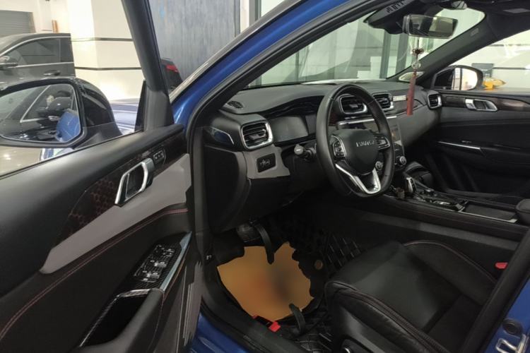 Used Lynk & Co 03 2019 2.0TD Automatic Jing Pro Edition Driver Seat