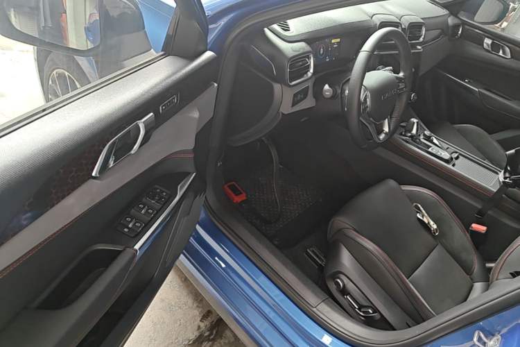Used Lynk & Co 03 2019 2.0TD Automatic Jing Pro Edition Driver Seat