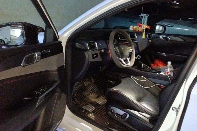 Used Lynk & Co 03 2019 2.0TD Automatic Jing Pro Edition Driver Seat