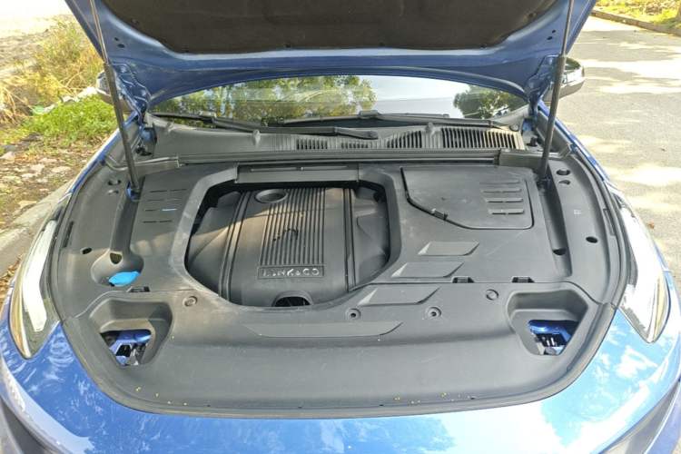 Used Lynk & Co 03 2019 1.5TD DCT JingPro Edition China VI Standard Engine Bay