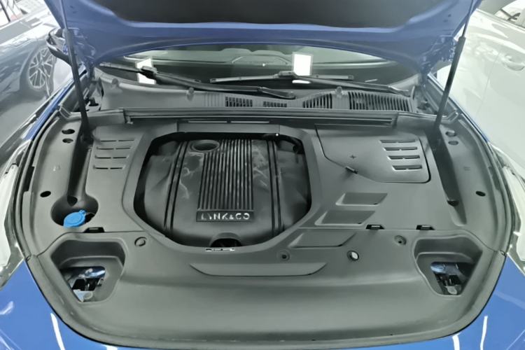 Used Lynk & Co 03 2019 1.5TD DCT JingPro Edition China VI Standard Engine Bay