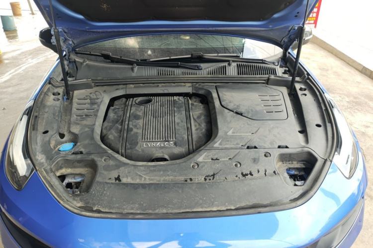 Used Lynk & Co 03 2019 1.5TD DCT JingPro Edition China VI Standard Engine Bay