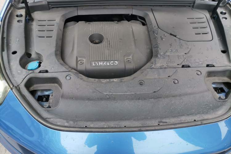 Used Lynk & Co 03 2019 2.0TD Automatic Jing Pro Edition Engine Bay
