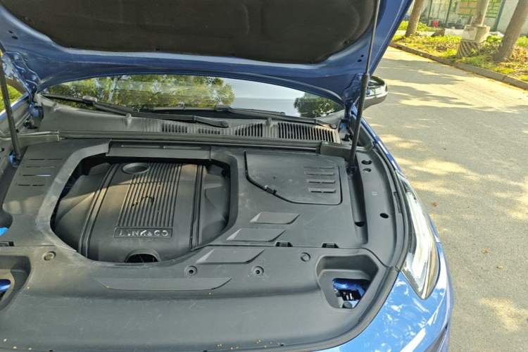Used Lynk & Co 03 2019 1.5TD DCT JingPro Edition China VI Standard Engine Bay Left