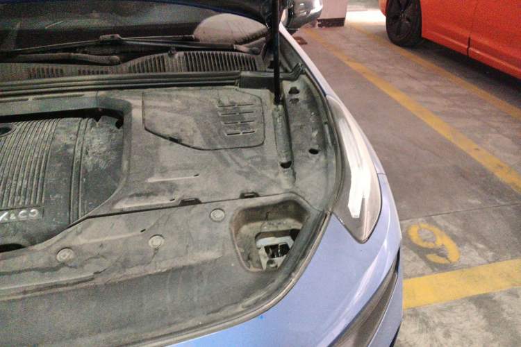Used Lynk & Co 03 2019 1.5TD DCT JingPro Edition China VI Standard Engine Bay Left