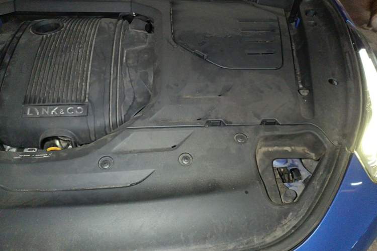 Used Lynk & Co 03 2019 1.5TD DCT JingPro Edition China VI Standard Engine Bay Left