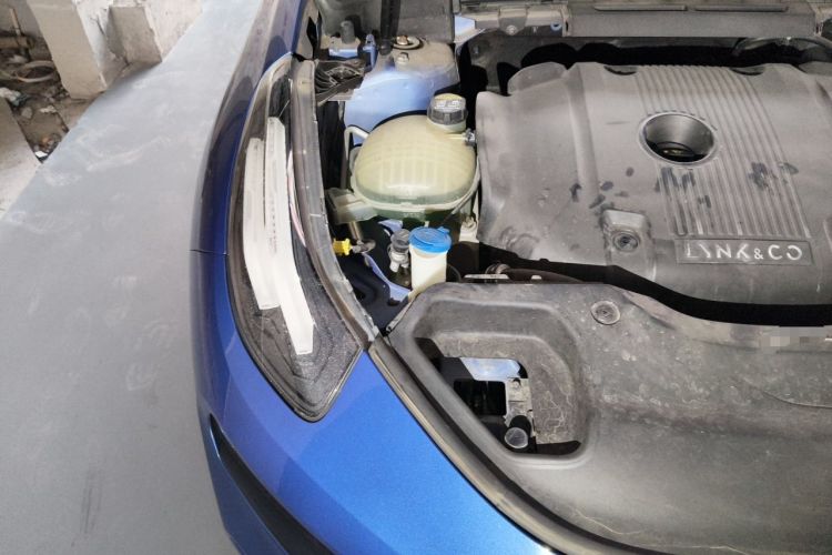 Used Lynk & Co 03 2019 2.0TD Automatic Jing Pro Edition Engine Bay Right