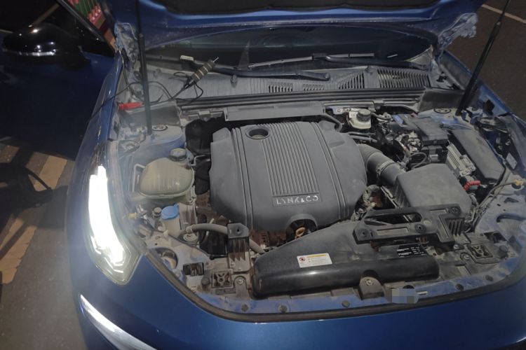 Used Lynk & Co 03 2019 1.5TD DCT JingPro Edition China VI Standard Engine Bay Right
