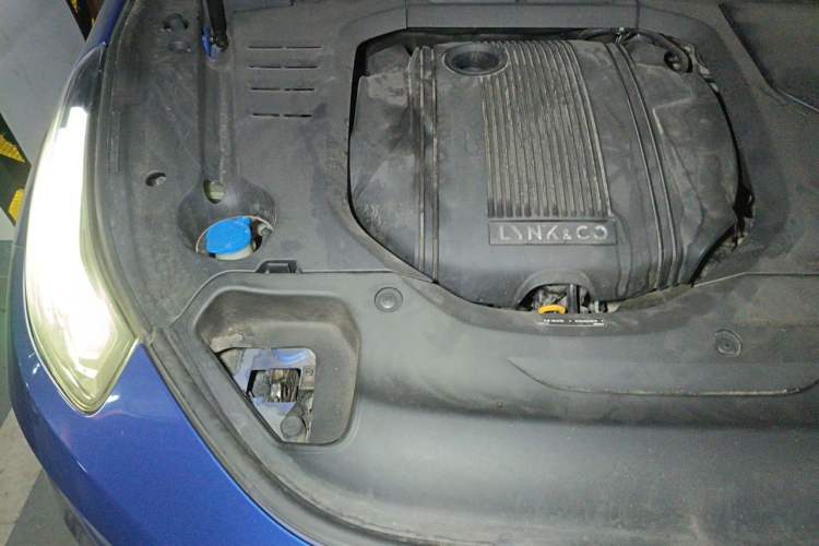 Used Lynk & Co 03 2019 1.5TD DCT JingPro Edition China VI Standard Engine Bay Right