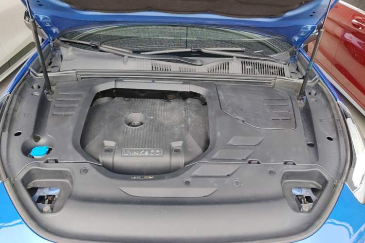 Used Lynk & Co 03 2019 2.0TD Automatic Jing Pro Edition Engine Bay