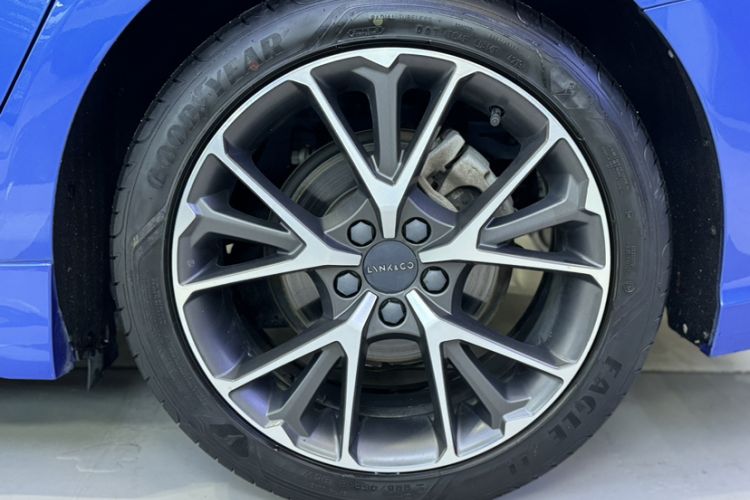 Used Lynk & Co 03 2019 1.5TD DCT JingPro Edition China VI Standard Exterior 4