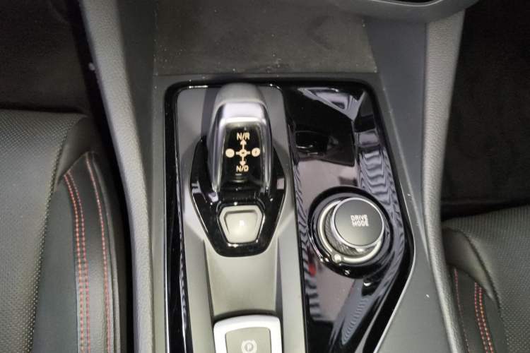 Used Lynk & Co 03 2019 2.0TD Automatic Jing Pro Edition Gear Lever