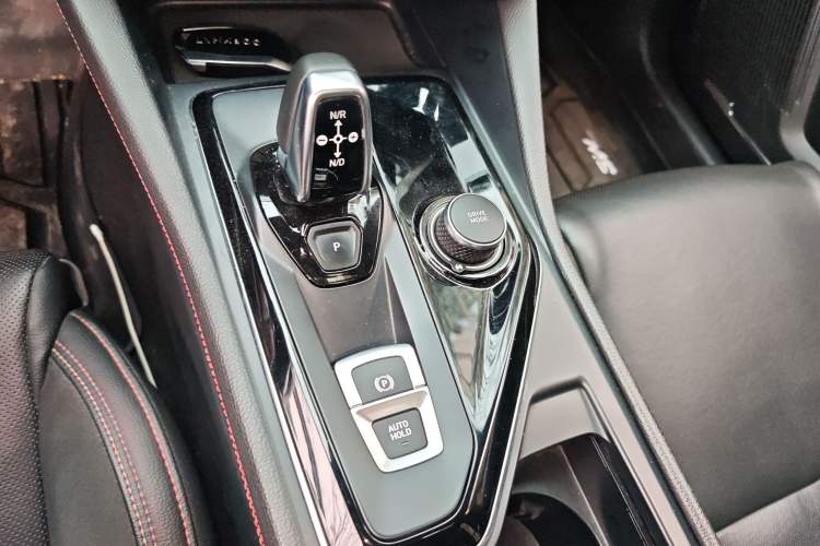 Used Lynk & Co 03 2019 1.5TD DCT Sport Edition China VI Standard Gear Lever