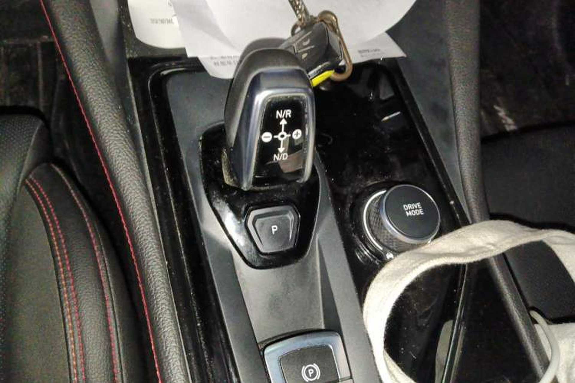 Used Lynk & Co 03 2019 1.5TD DCT JingPro Edition China VI Standard Gear Lever