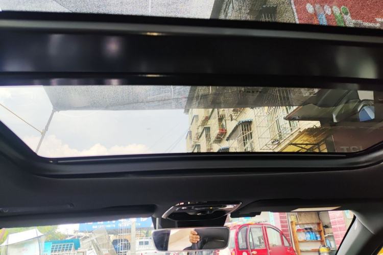 Used Lynk & Co 03 2019 1.5TD DCT JingPro Edition China VI Standard Headliner