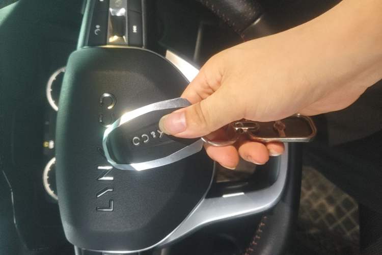Used Lynk & Co 03 2019 2.0TD Automatic Jing Pro Edition Interior 1