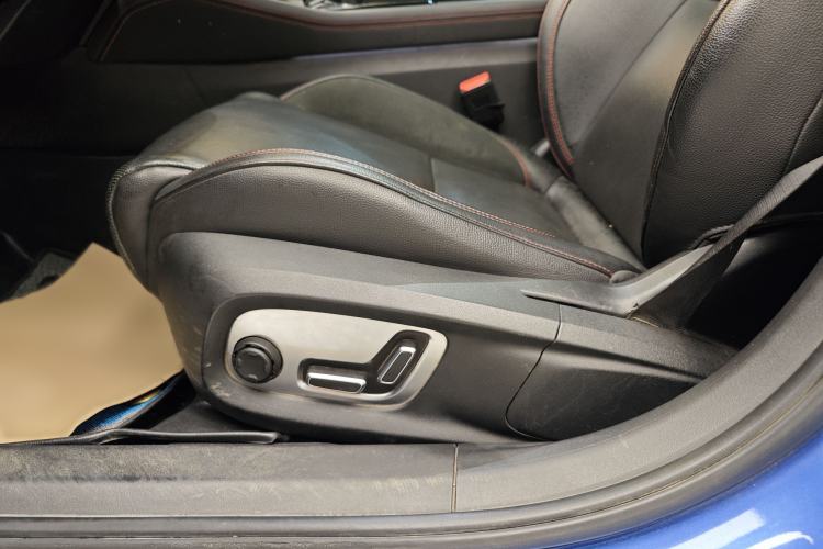 Used Lynk & Co 03 2019 1.5TD DCT JingPro Edition China VI Standard Interior 10