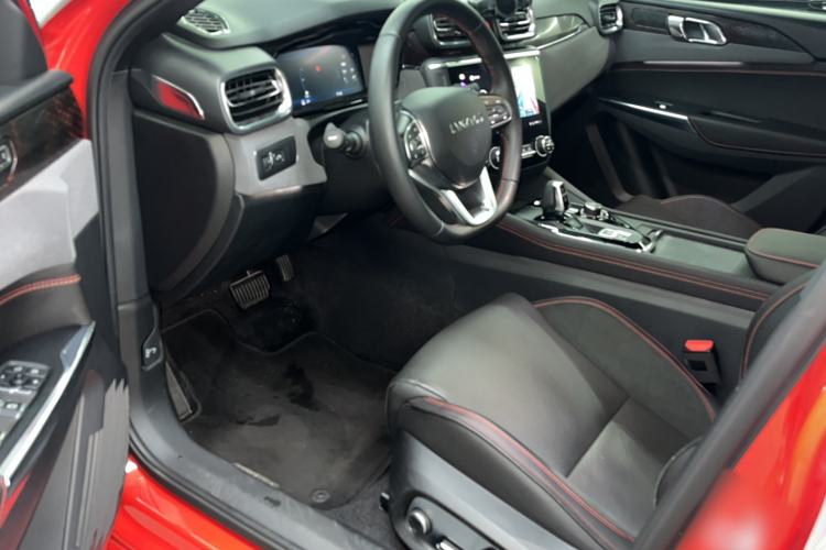 Used Lynk & Co 03 2019 2.0TD Automatic Jing Pro Edition Interior 2
