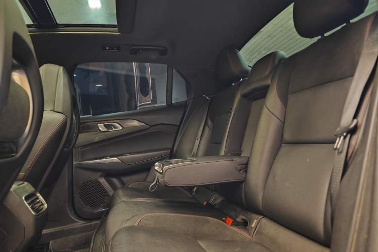 Used Lynk & Co 03 2019 1.5TD DCT JingPro Edition China VI Standard Interior 4