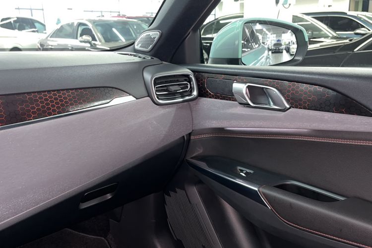 Used Lynk & Co 03 2019 2.0TD Automatic Jing Pro Edition Interior 7