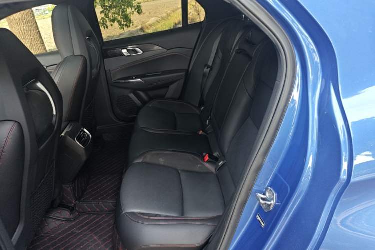 Used Lynk & Co 03 2019 1.5TD DCT JingPro Edition China VI Standard Left Rear Seat