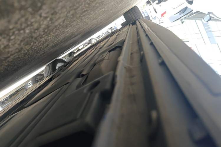 Used Lynk & Co 03 2019 1.5TD DCT JingPro Edition China VI Standard Left Side Sill