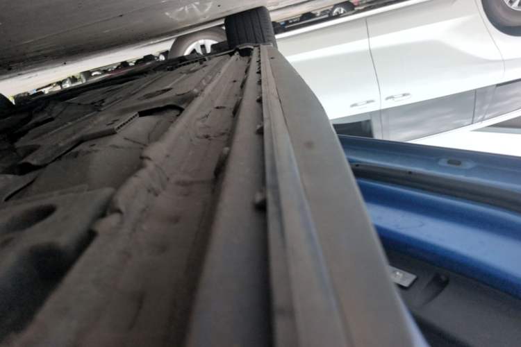 Used Lynk & Co 03 2019 2.0TD Automatic Jing Pro Edition Left Side Sill