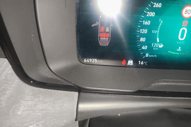 Used Lynk & Co 03 2019 1.5TD DCT JingPro Edition China VI Standard Odometer Close Up