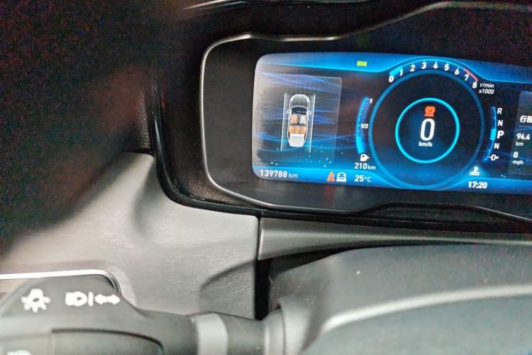 Used Lynk & Co 03 2019 1.5TD DCT JingPro Edition China VI Standard Odometer Close Up