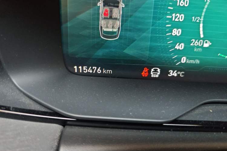 Used Lynk & Co 03 2019 1.5TD DCT JingPro Edition China VI Standard Odometer Close Up