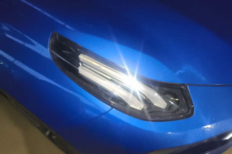 Used Lynk & Co 03 2019 1.5TD DCT JingPro Edition China VI Standard Right Front Headlight