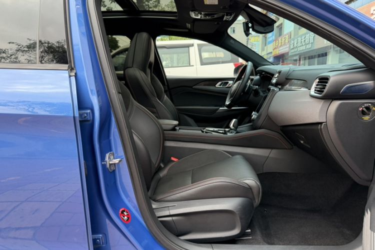 Used Lynk & Co 03 2019 1.5TD DCT Sport Edition China VI Standard Right Front Seat