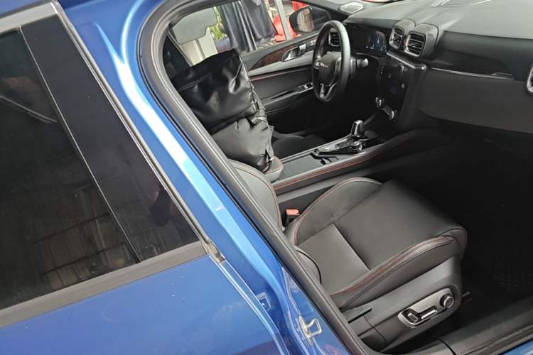 Used Lynk & Co 03 2019 2.0TD Automatic Jing Pro Edition Right Front Seat