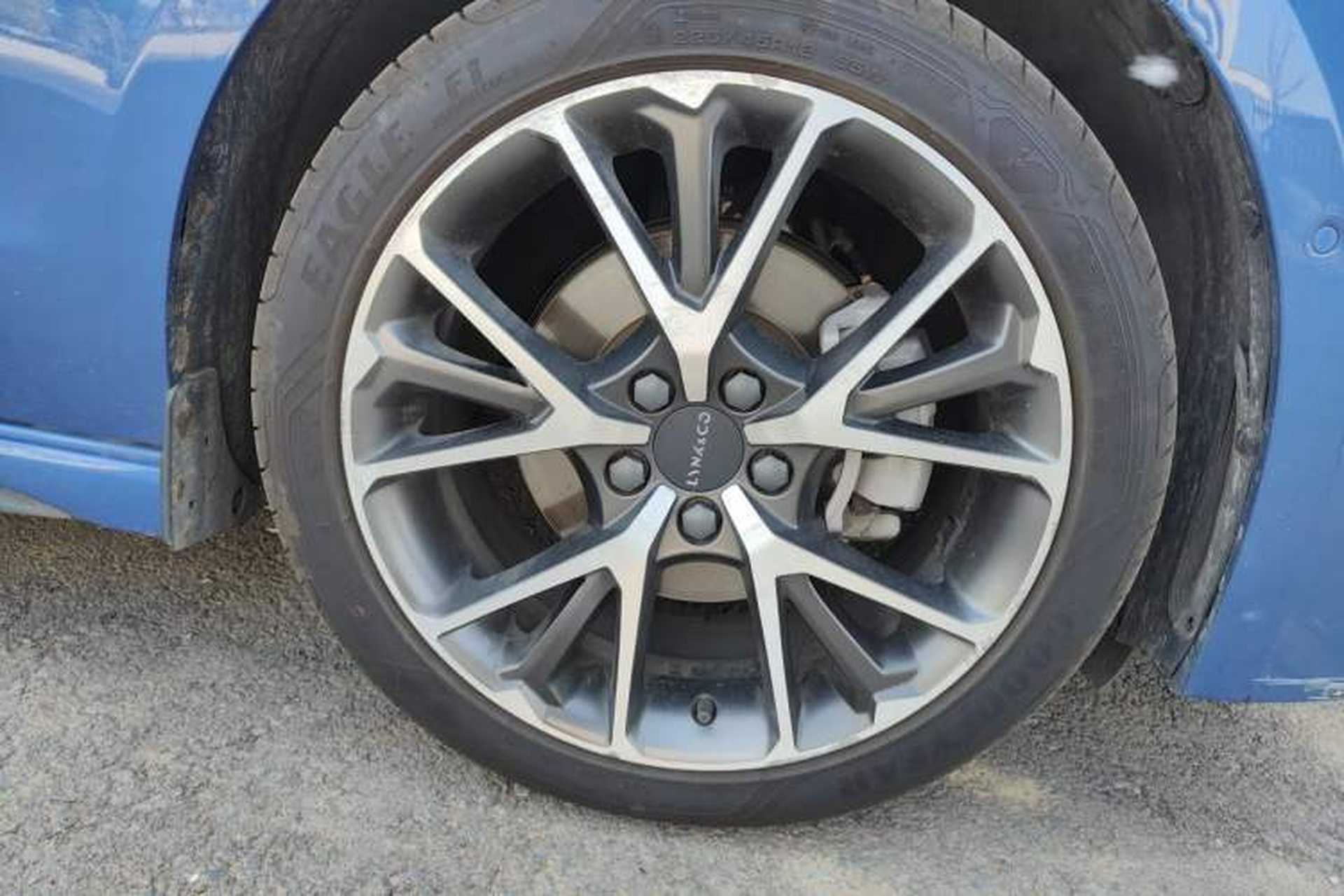 Used Lynk & Co 03 2019 1.5TD DCT JingPro Edition China VI Standard Right Front Wheel Hub