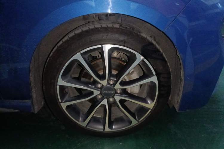 Used Lynk & Co 03 2019 1.5TD DCT Sport Edition China VI Standard Right Front Wheel Hub