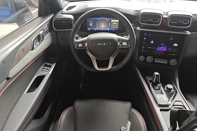 Used Lynk & Co 03 2019 2.0TD Automatic Jing Pro Edition Steering Wheel