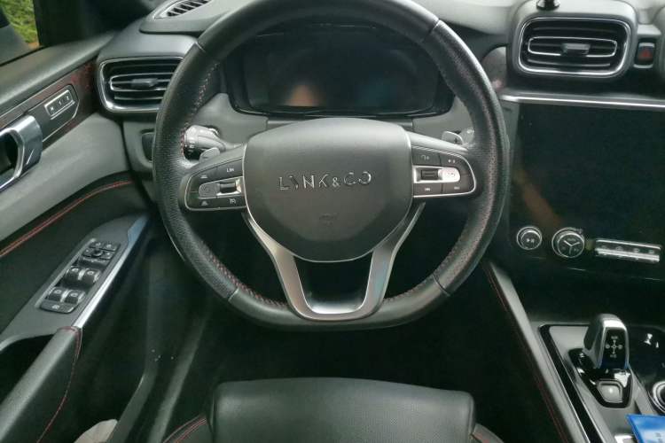 Used Lynk & Co 03 2019 2.0TD Automatic Jing Pro Edition Steering Wheel